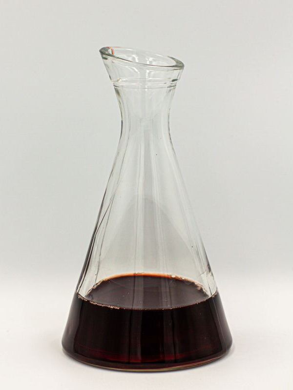 Schräghals-Karaffe (geeicht 0.5l)