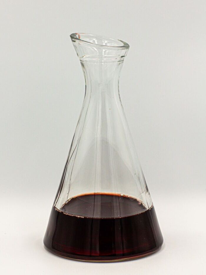 Schräghals-Karaffe (geeicht 0.5l)